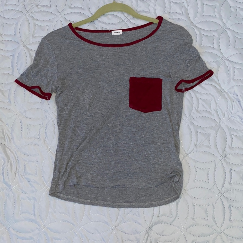 Short sleeve shirt.